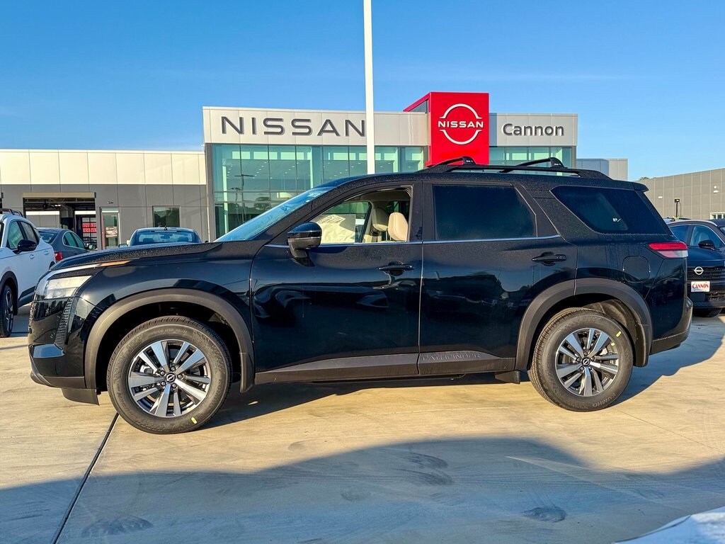 New 2026 Nissan Pathfinder SL SUV