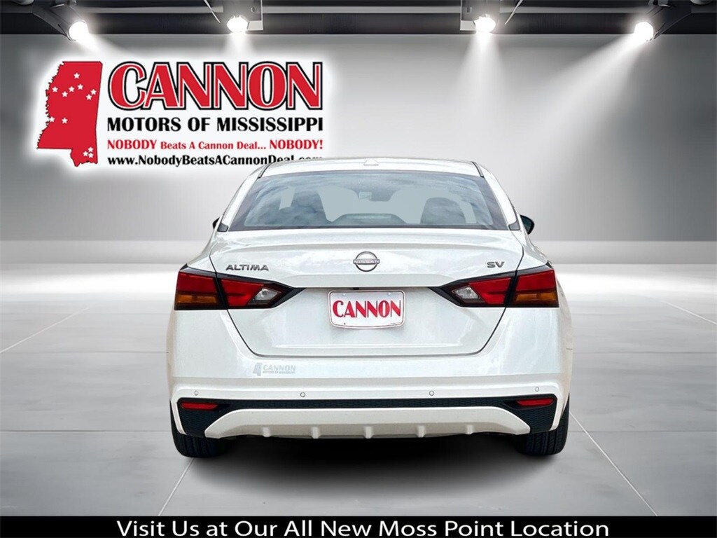 2024 Nissan Altima 2.5 SV photo 3
