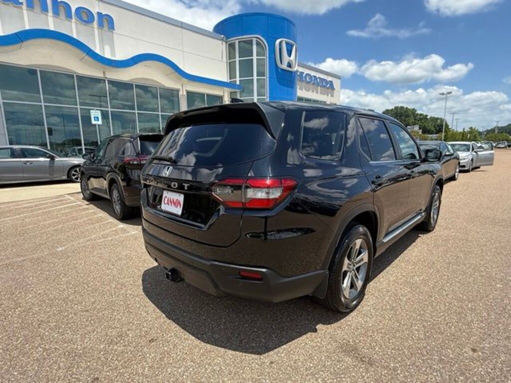 Used 2023 Honda Pilot EX-L SUV