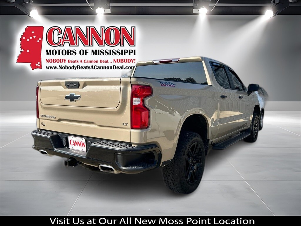 2023 Chevrolet Silverado 1500 LT Trail Boss photo 2