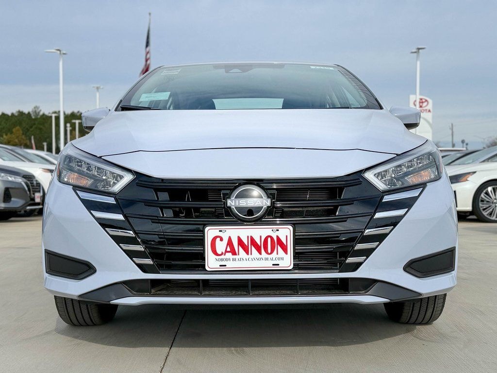 New 2025 Nissan Versa 1.6 SV Sedan