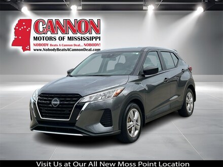 2022 Nissan Kicks S SUV