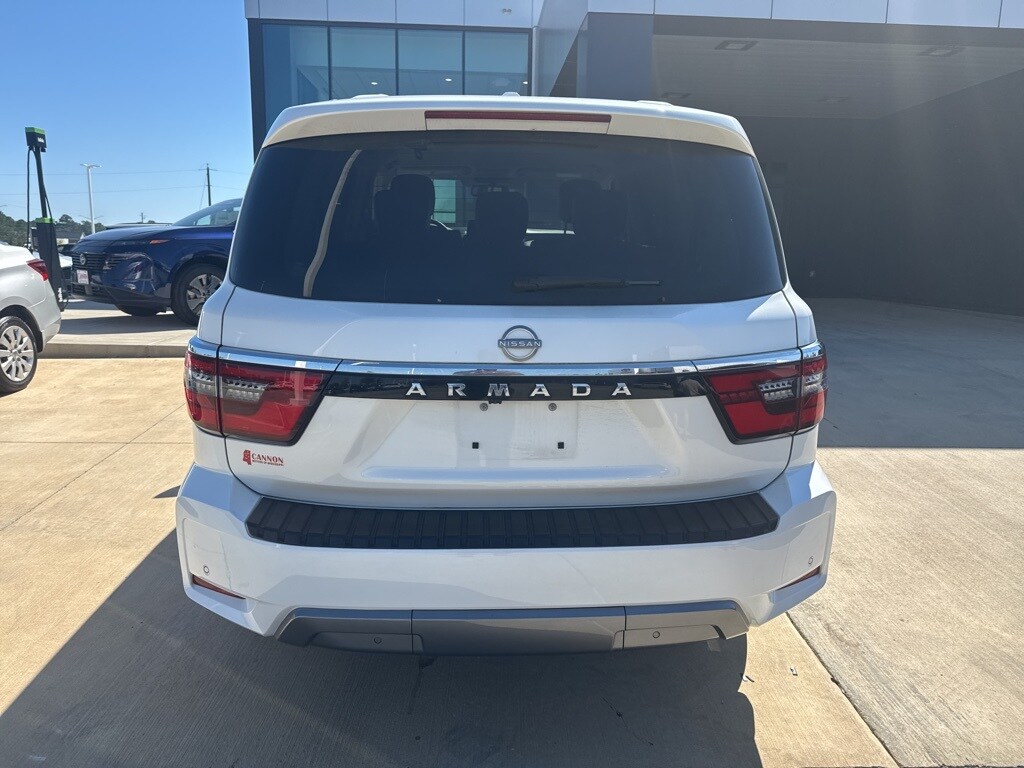 2022 Nissan Armada SV photo 3
