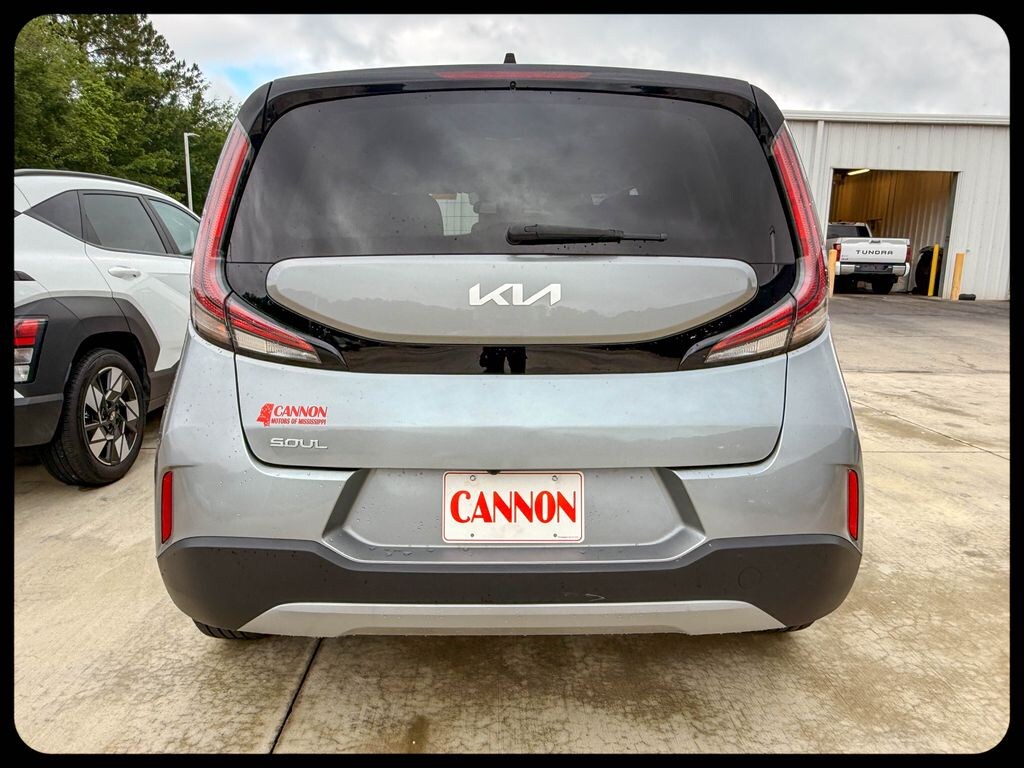 Used 2025 Kia Soul LX Hatchback
