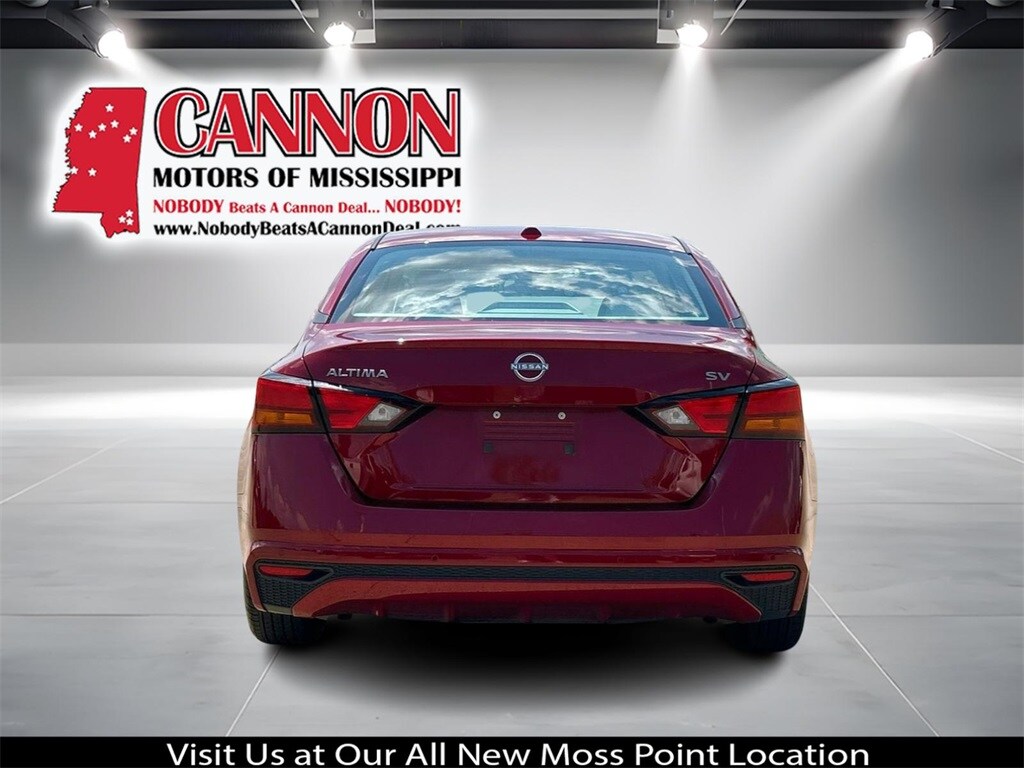 2024 Nissan Altima 2.5 SV photo 4