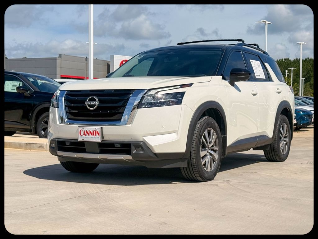 Used 2023 Nissan Pathfinder SL SUV