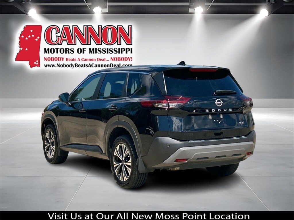 2022 Nissan Rogue SV photo 3
