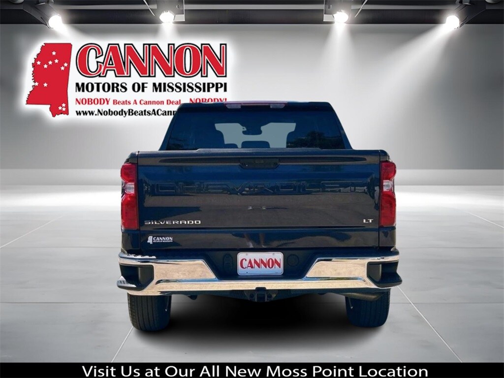 2022 Chevrolet Silverado 1500 LT photo 4