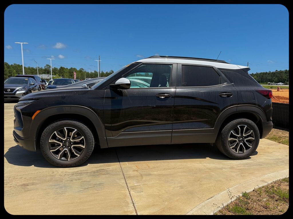 Used 2024 Chevrolet Trailblazer Activ SUV