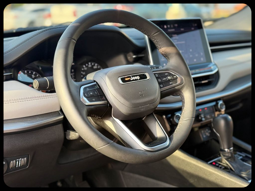 2025 Jeep Compass Limited - Photo 14