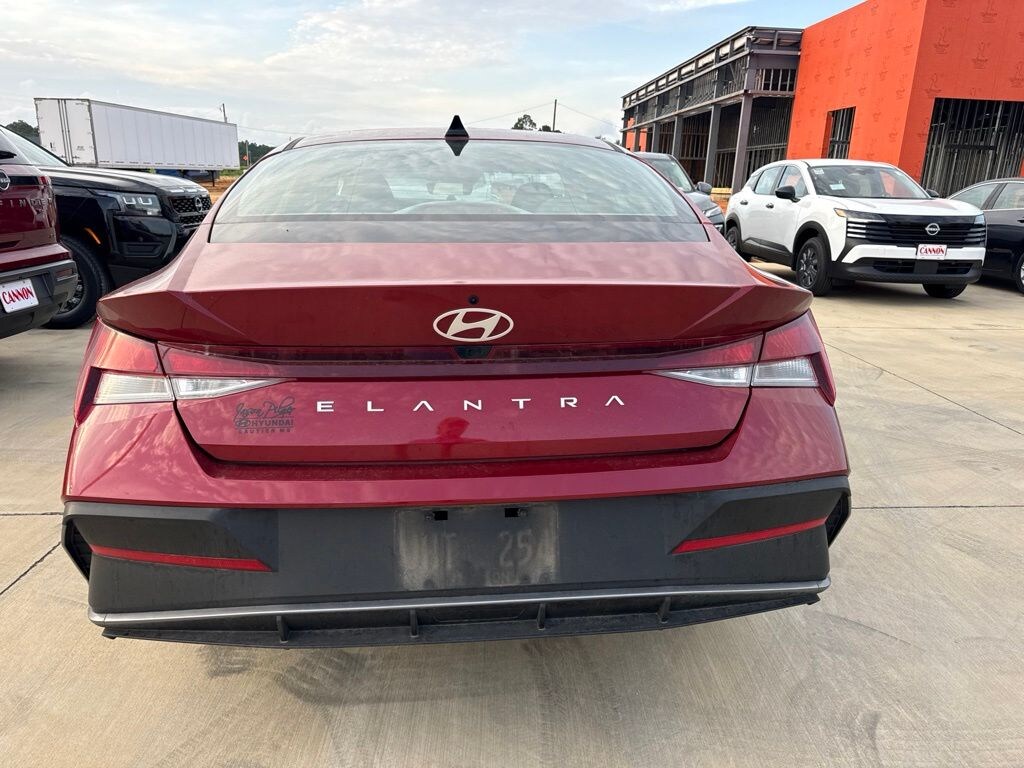 Used 2024 Hyundai Elantra SEL Sedan