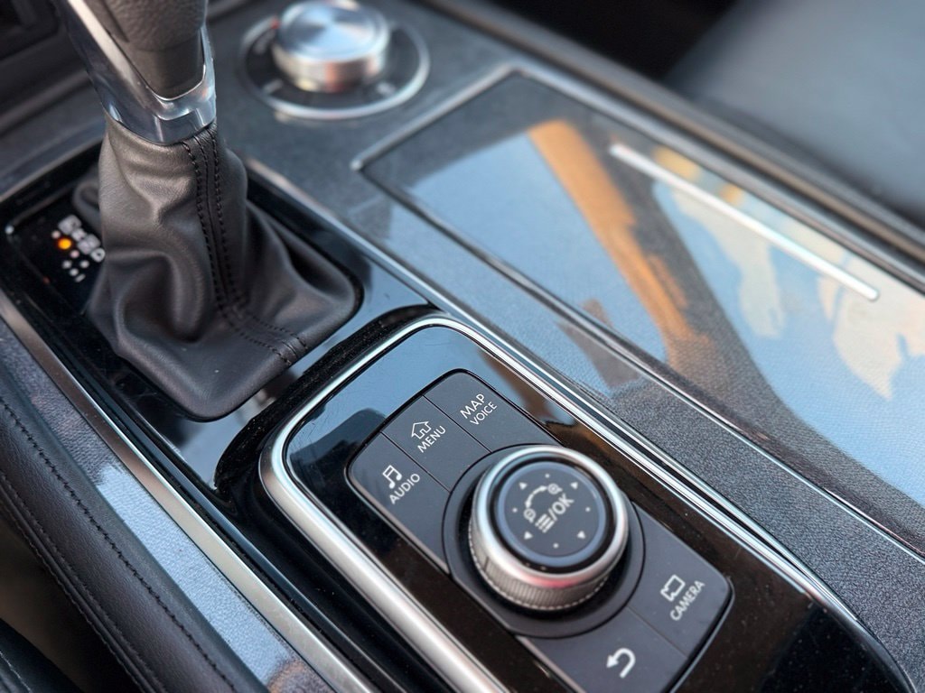2024 Nissan Armada SV - Photo 23