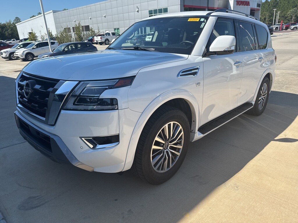 2022 Nissan Armada SV photo 2