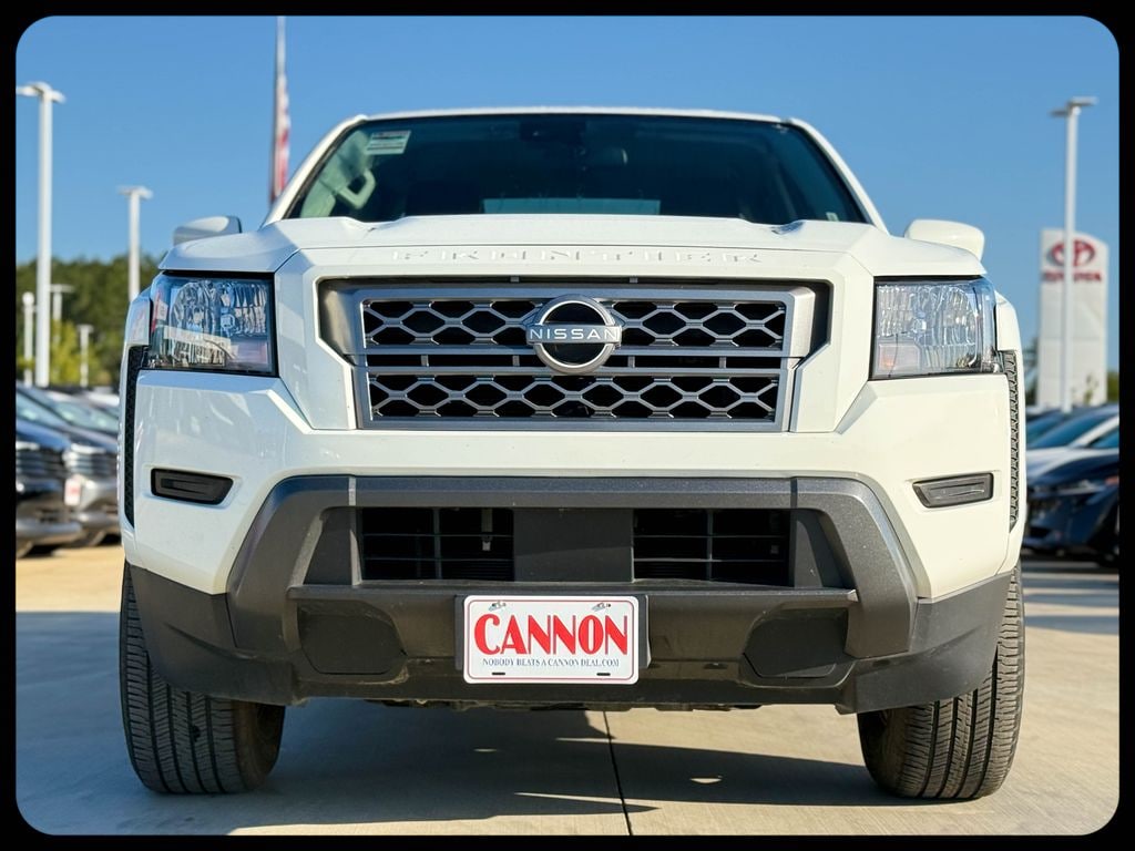 Used 2024 Nissan Frontier SV Truck