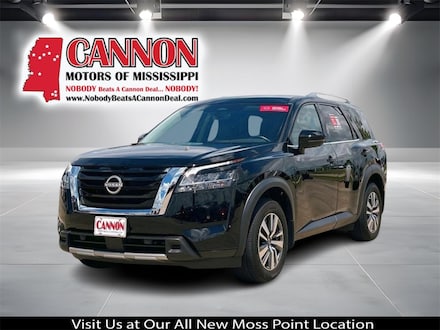 2024 Nissan Pathfinder SL SUV