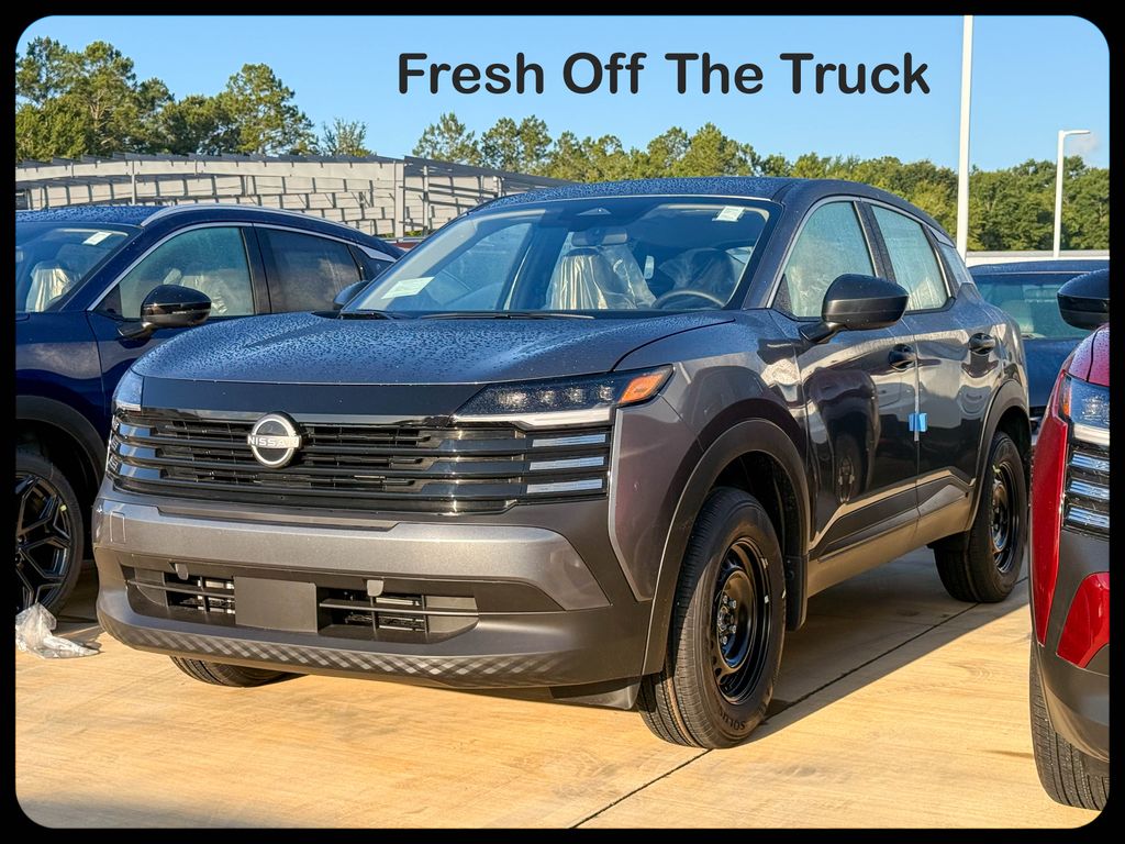 2026 Nissan Kicks 2.0 S's photo