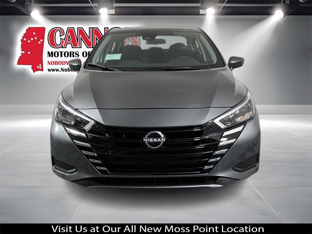 New 2025 Nissan Versa 1.6 SV Sedan