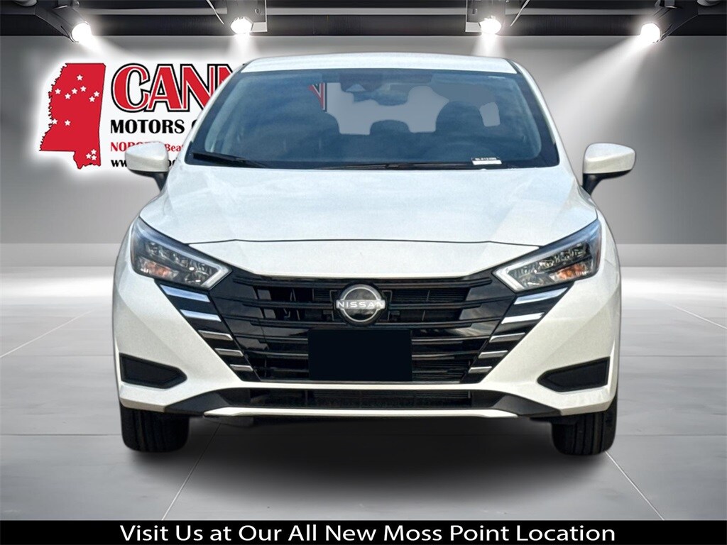 New 2025 Nissan Versa 1.6 SV Sedan