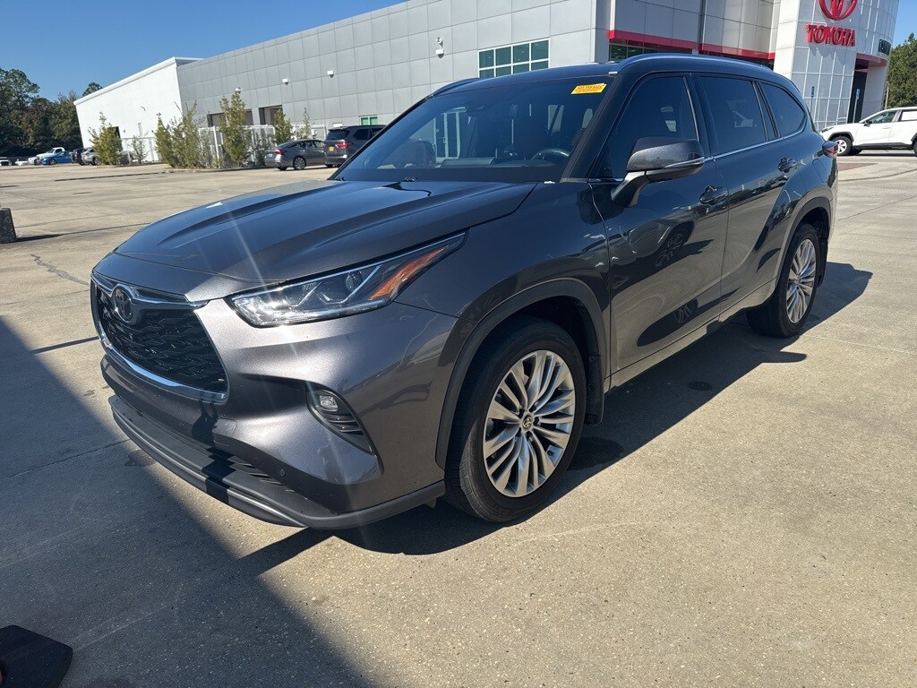 Used 2022 Toyota Highlander Platinum SUV