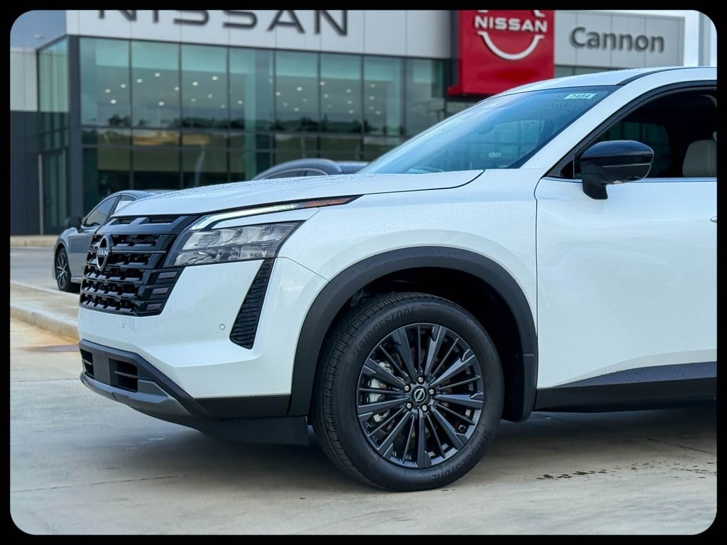 New 2026 Nissan Pathfinder SL SUV