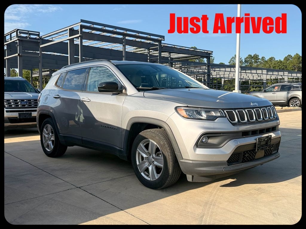 Used 2022 Jeep Compass Latitude SUV