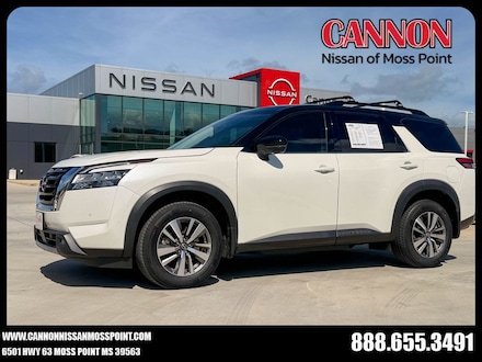 2023 Nissan Pathfinder SL SUV