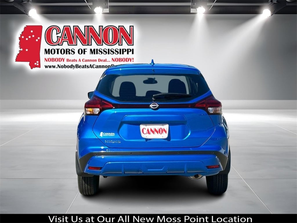 New 2025 Nissan Kicks Play S SUV