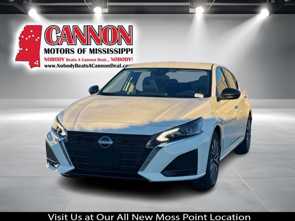 2025 Nissan Altima SV