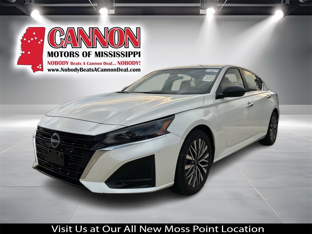 2024 Nissan Altima SV's photo