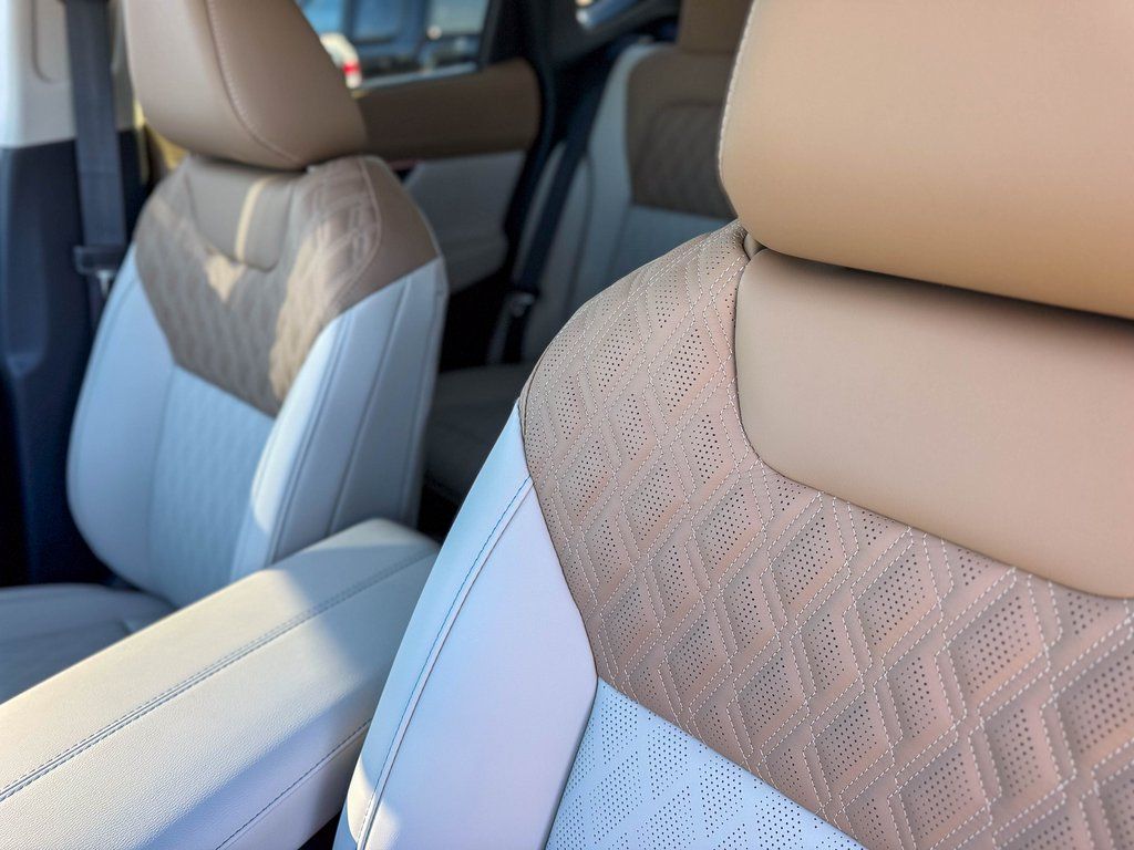 2026 Nissan Murano Platinum - Photo 18