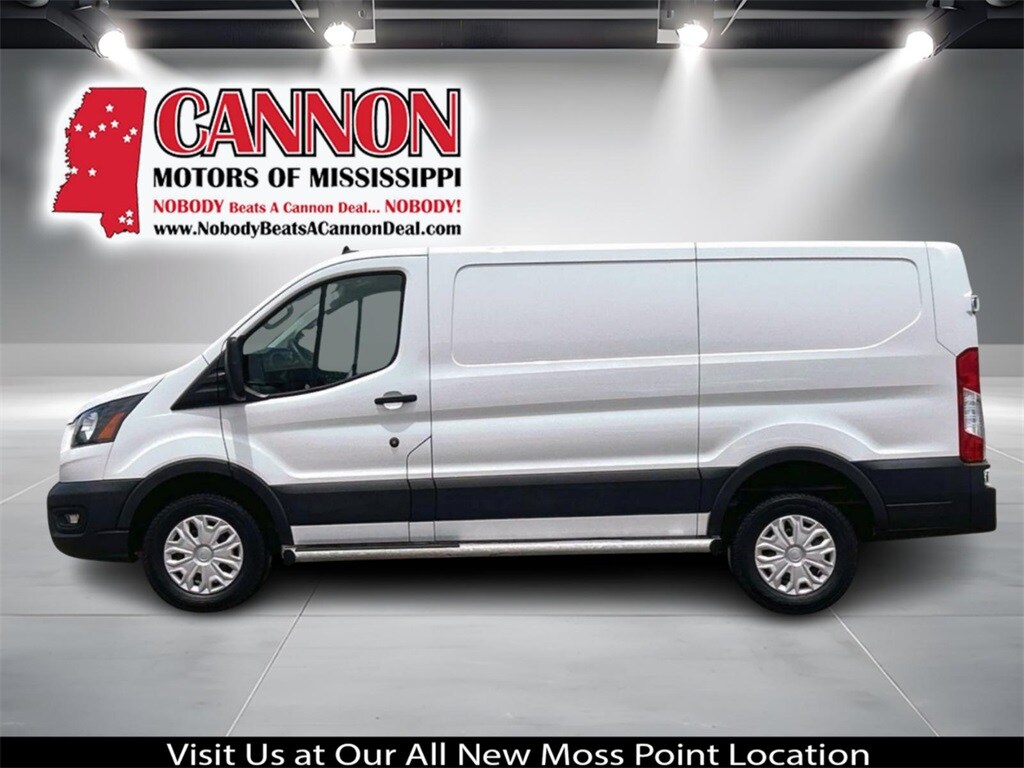 2023 Ford Transit photo 2