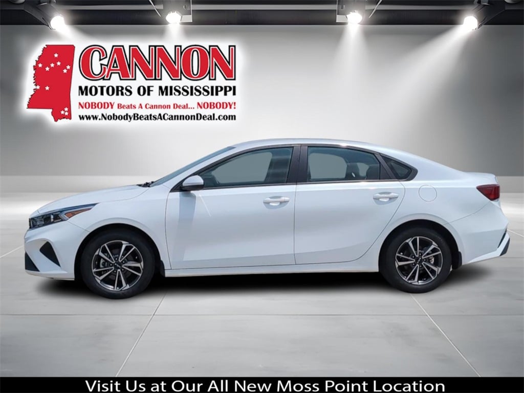 Used 2024 Kia Forte LXS with VIN 3KPF24AD1RE773075 for sale in Moss Point, MS