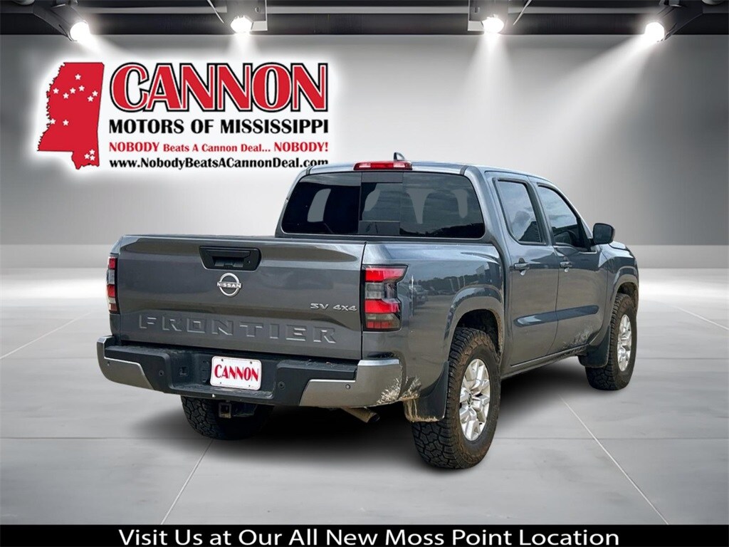 2024 Nissan Frontier SV photo 3