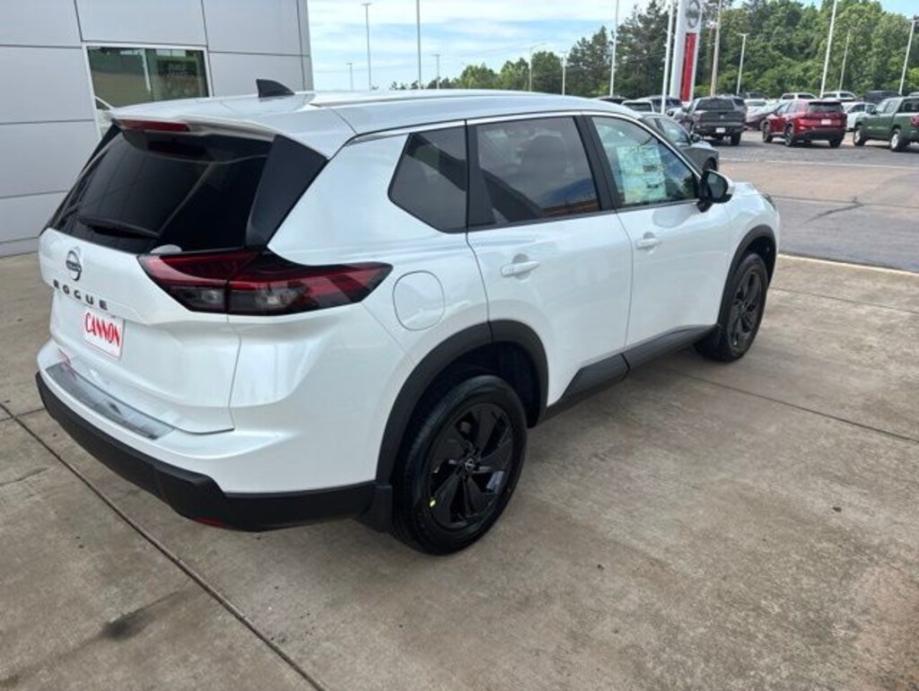 New 2026 Nissan Rogue SV SUV