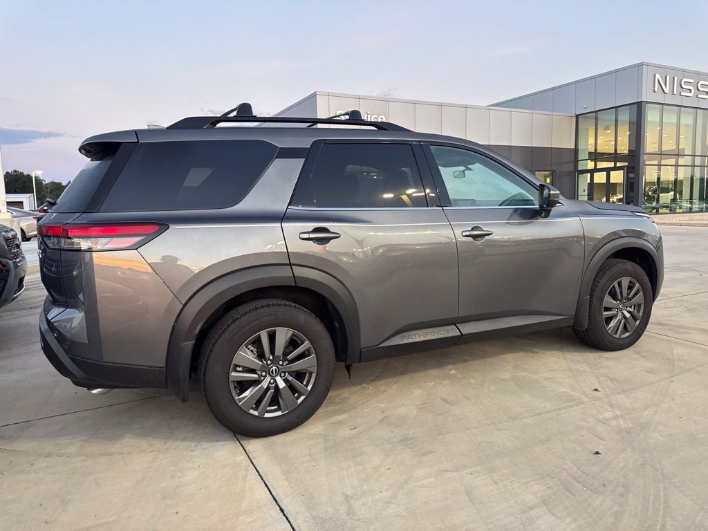 Used 2025 Nissan Pathfinder SV SUV