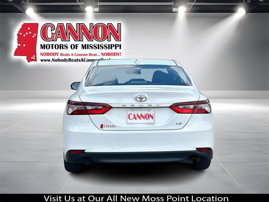 2024 Toyota Camry LE photo 4