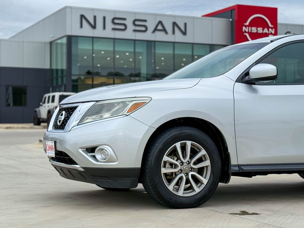 Used 2014 Nissan Pathfinder S with VIN 5N1AR2MN2EC698026 for sale in Moss Point, MS