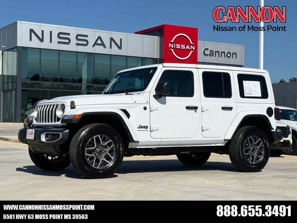 Used 2025 Jeep Wrangler Sahara SUV