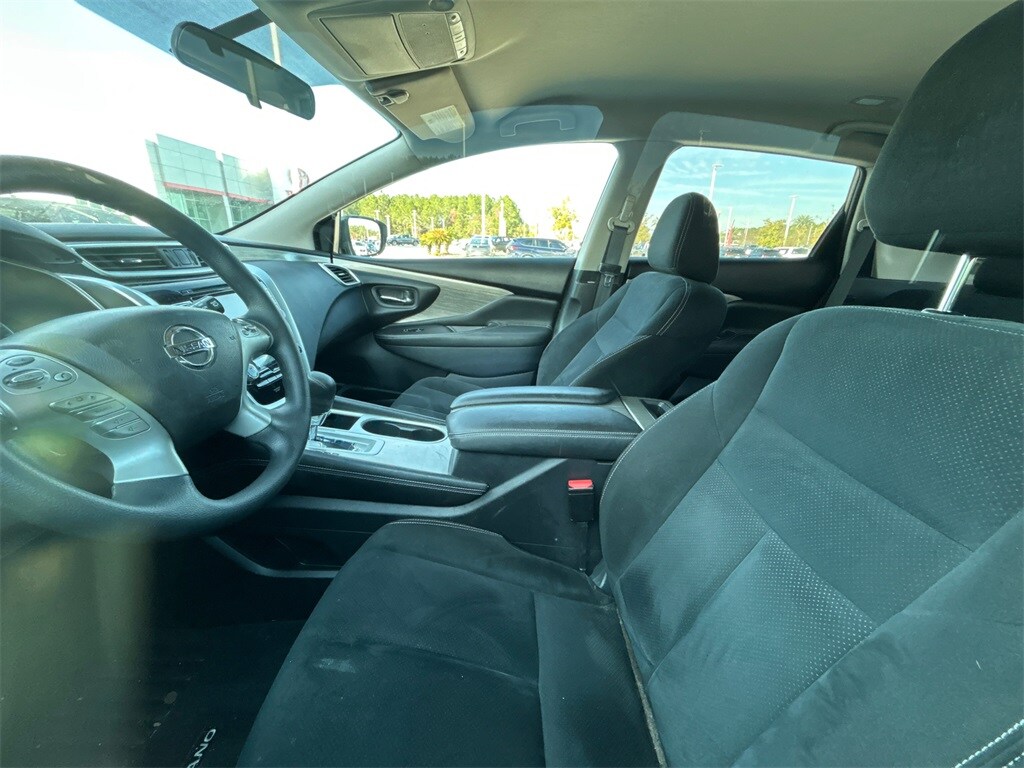 2018 Nissan Murano S photo 2
