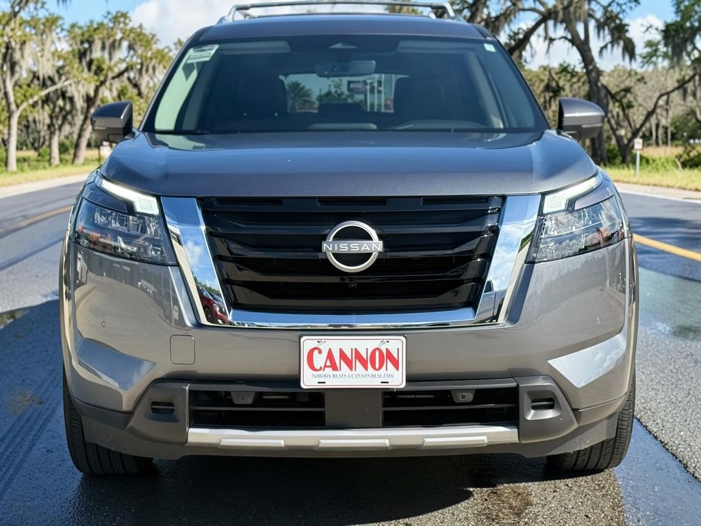Used 2025 Nissan Pathfinder SL SUV