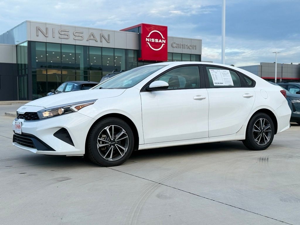 Used 2024 Kia Forte LXS Sedan