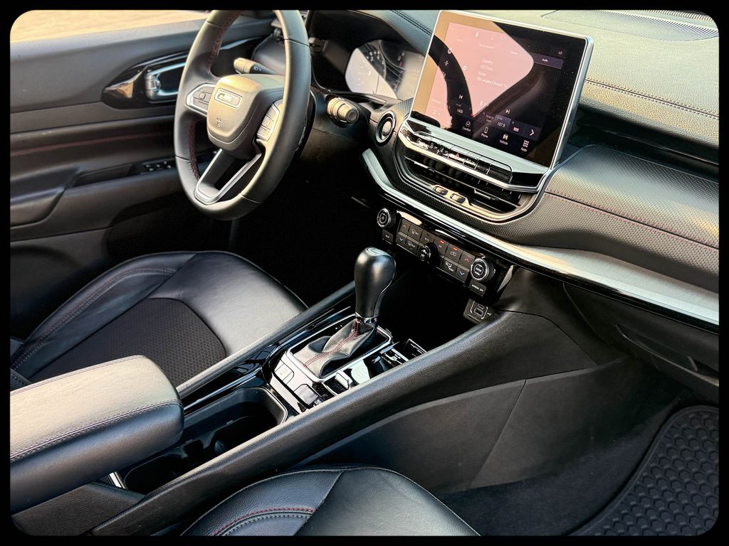 2025 Jeep Compass Trailhawk - Photo 10