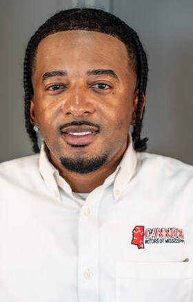 Staff member Lorenzo Francis from ID_8ff6e3