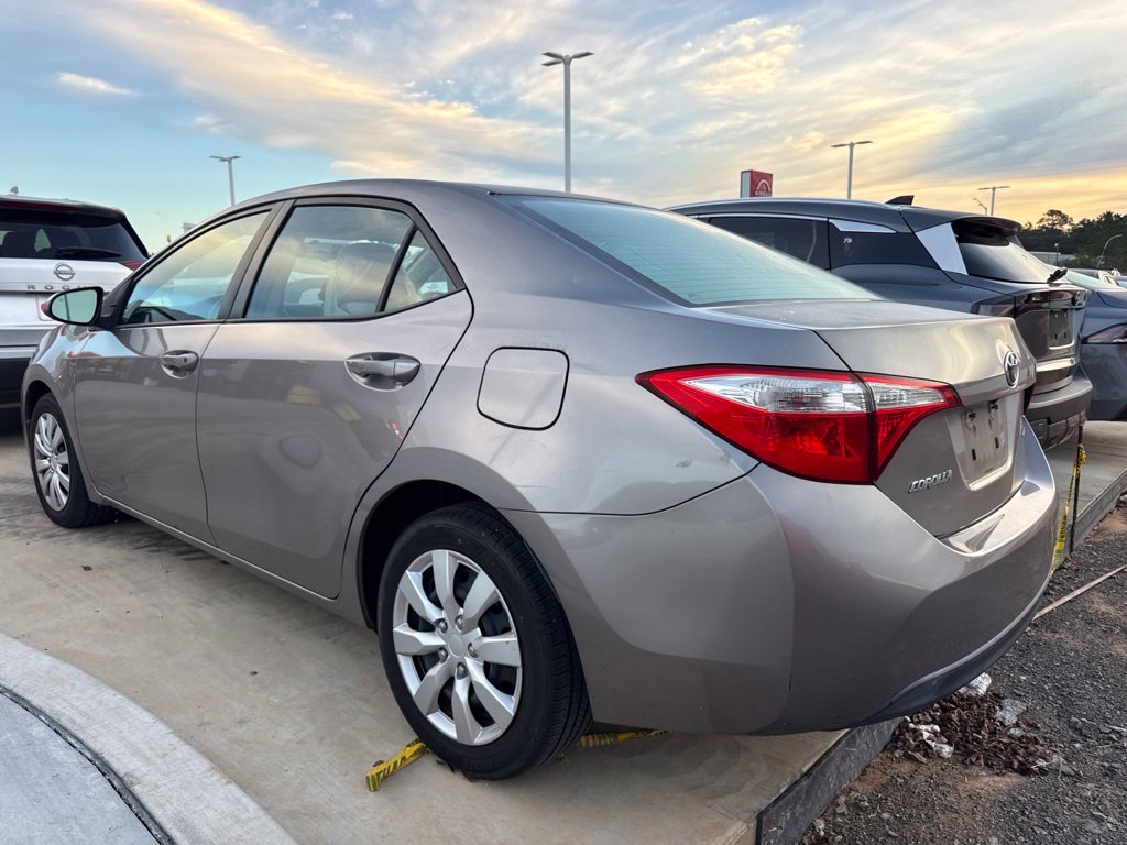 Used 2014 Toyota Corolla LE with VIN 5YFBURHEXEP132228 for sale in Moss Point, MS