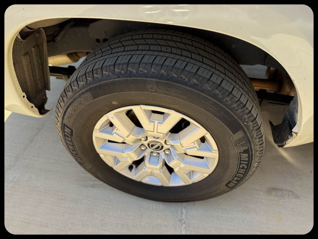 Used 2024 Nissan Frontier SV Truck