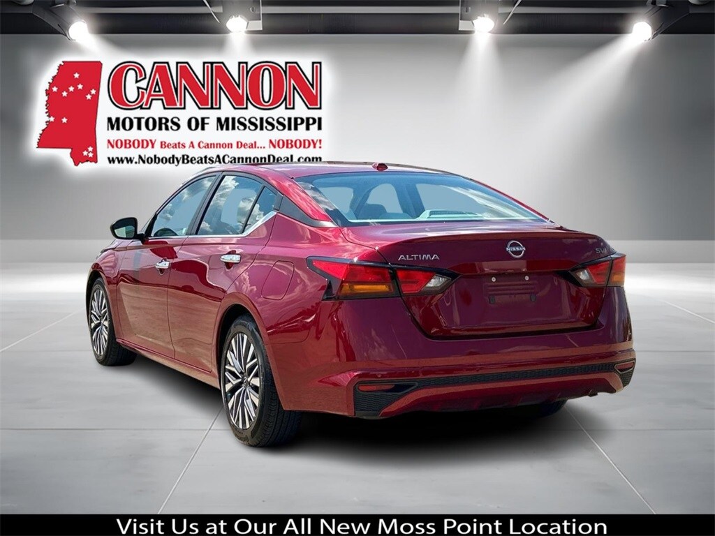 2024 Nissan Altima 2.5 SV photo 3