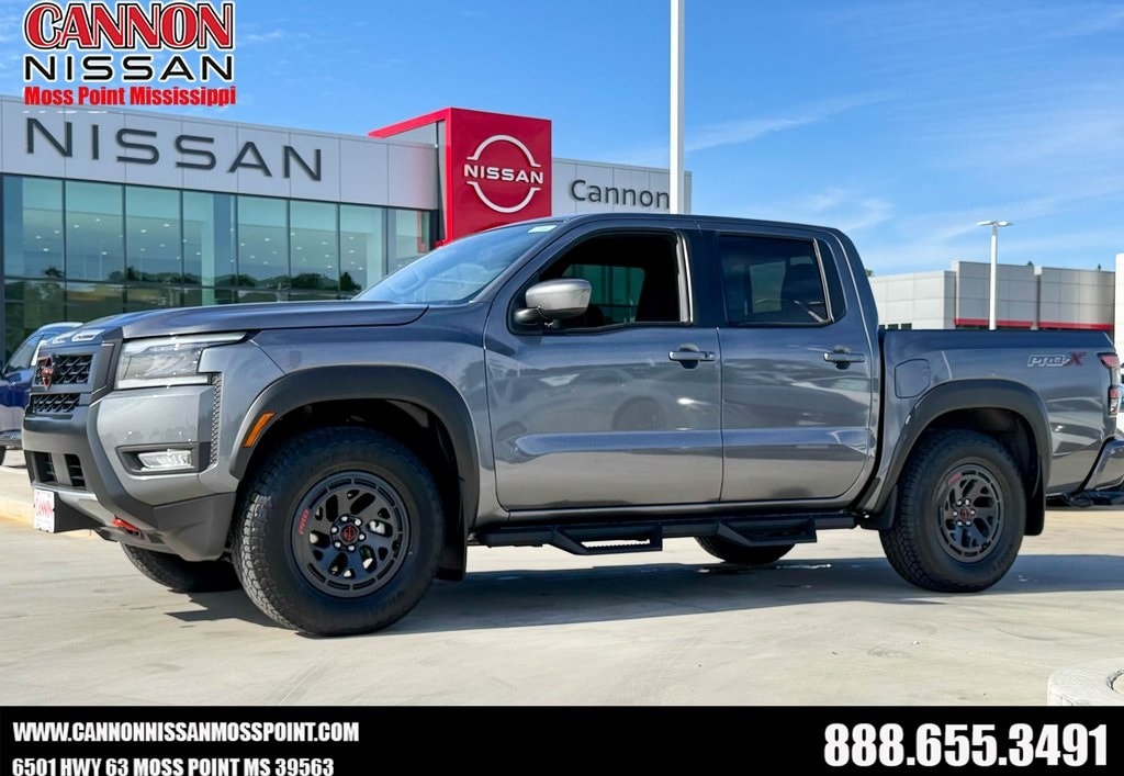 2026 Nissan Frontier PRO-X's photo