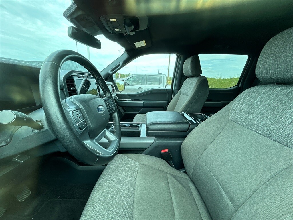2024 Ford F-150 XLT photo 2