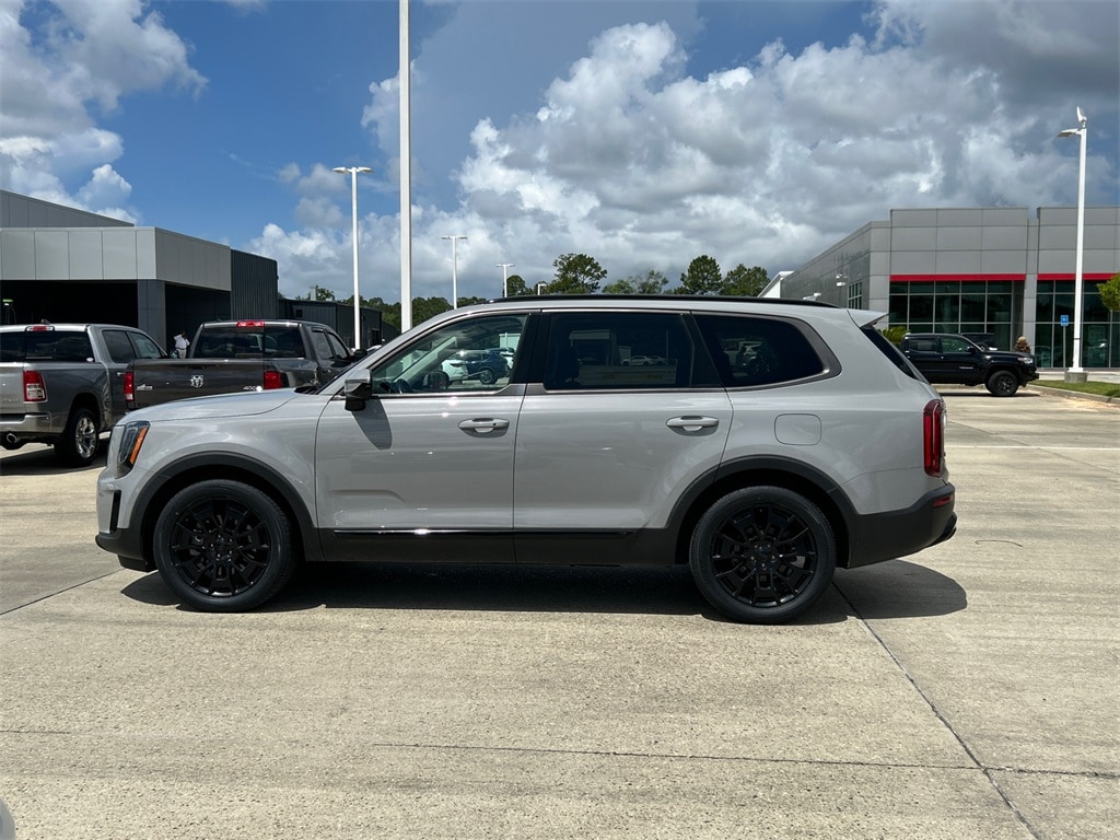 Used 2021 Kia Telluride SX with VIN 5XYP5DHC9MG140828 for sale in Moss Point, MS