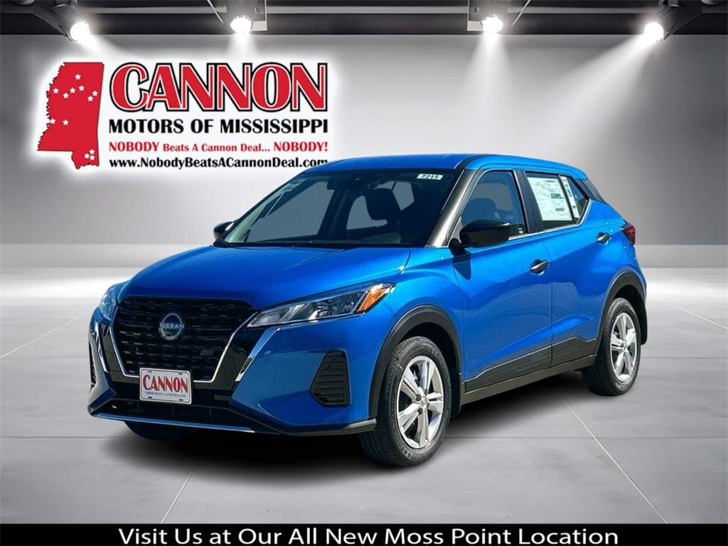 New 2025 Nissan Kicks Play S SUV